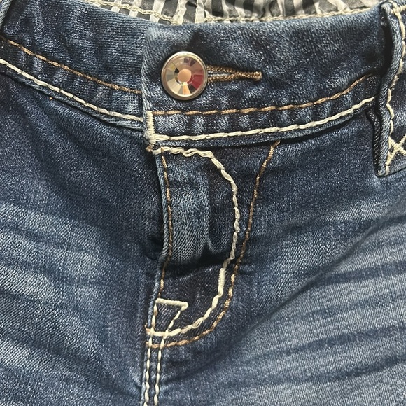Rock Revival Jeans - Picture 8 of 9